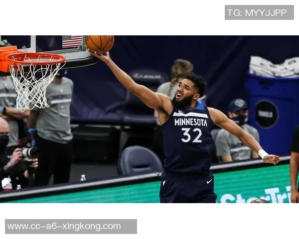 爱德华兹首节狂飙16分表现惊艳10投7中三分命中率高达50