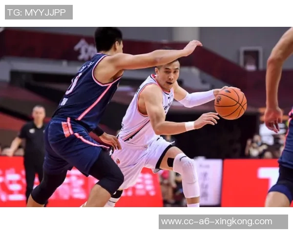 媒体人称庞峥麟运球技巧堪比郭艾伦引发热议 媒体人称庞峥麟运球技巧堪比郭艾伦引发热议